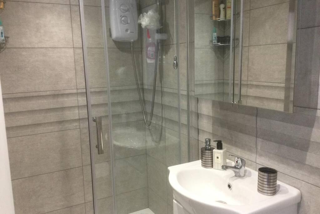 Leafy Lytham Central Lovely Ground Floor 1 Bedroom Apartment With Private Garden In Lytham Dog Friendly Lytham St Annes Εξωτερικό φωτογραφία