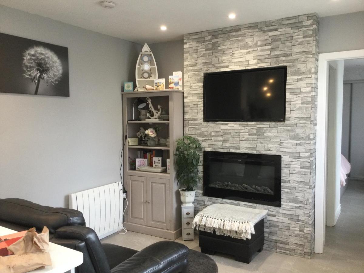 Leafy Lytham Central Lovely Ground Floor 1 Bedroom Apartment With Private Garden In Lytham Dog Friendly Lytham St Annes Εξωτερικό φωτογραφία