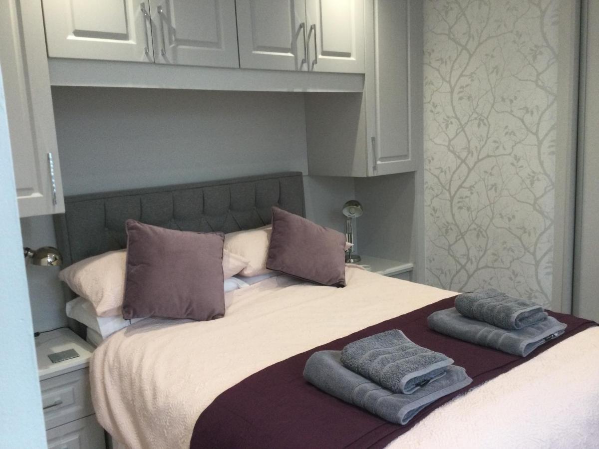 Leafy Lytham Central Lovely Ground Floor 1 Bedroom Apartment With Private Garden In Lytham Dog Friendly Lytham St Annes Εξωτερικό φωτογραφία